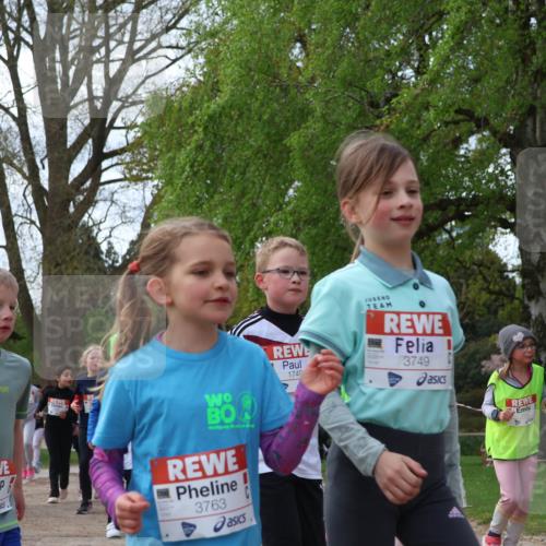 25.04.2026 - Das Zehntel Zöllner http://msf.ph/oto/9629865 25.04.2026 07:47:19 Laufen 1749, 3749, 2839, 1750, 5, 3763 meine-sportfotos.de