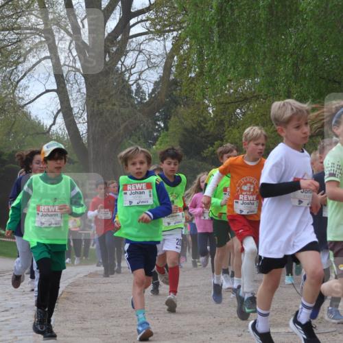 25.04.2026 - Das Zehntel Zöllner http://msf.ph/oto/9629873 25.04.2026 11:42:11 Laufen 0785, 10801, 10795, 11972, 10592, 1145, 10025 meine-sportfotos.de