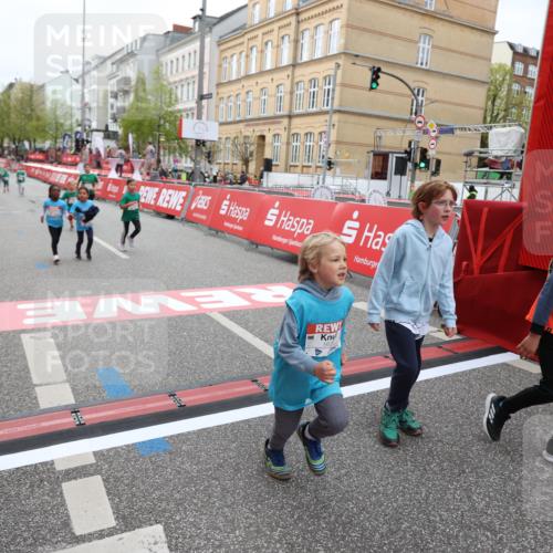 25.04.2026 - Das Zehntel Strokosch-Dieckow http://msf.ph/oto/9629876 25.04.2026 11:07:05 Ziel 5191, 5607, 5620, 5639, 5890, 6621, 6769, 6775, 7068, 7083, 7353, 7354, 7415, 7418, 7765, 7816, 7871 meine-sportfotos.de