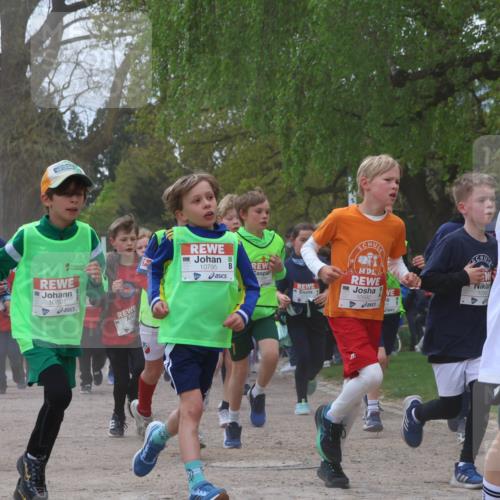 25.04.2026 - Das Zehntel Zöllner http://msf.ph/oto/9629890 25.04.2026 11:42:12 Laufen 10801, 10795, 1994, 11453, 1059, 10592 meine-sportfotos.de