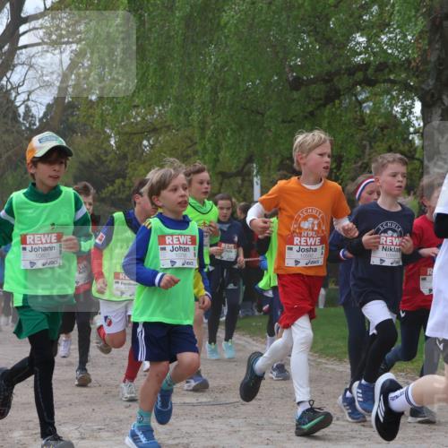 25.04.2026 - Das Zehntel Zöllner http://msf.ph/oto/9629902 25.04.2026 11:42:12 Laufen 10801, 112, 11972, 10795, 10592, 10591, 11453 meine-sportfotos.de