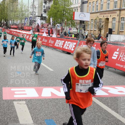 25.04.2026 - Das Zehntel Strokosch-Dieckow http://msf.ph/oto/9629905 25.04.2026 11:07:03 Ziel 5191, 5607, 5620, 5639, 5640, 6621, 7068, 7083, 7353, 7354, 7415, 7418, 7816, 7871 meine-sportfotos.de
