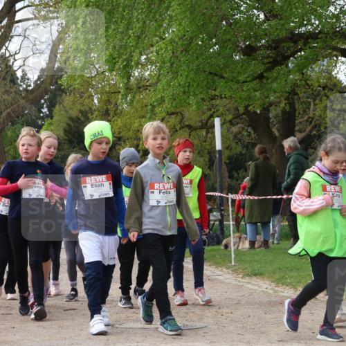 25.04.2026 - Das Zehntel Zöllner http://msf.ph/oto/9629908 25.04.2026 07:47:21 Laufen 2177, 3777, 3767 meine-sportfotos.de
