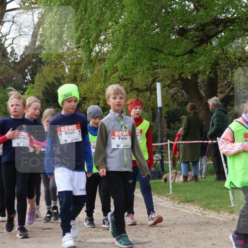 25.04.2026 - Das Zehntel Zöllner http://msf.ph/oto/9629913 25.04.2026 07:47:21 Laufen 2177, 3777, 3767, 1353 meine-sportfotos.de