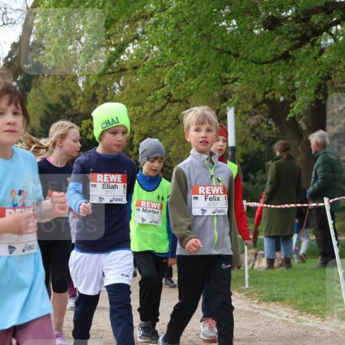25.04.2026 - Das Zehntel Zöllner http://msf.ph/oto/9629922 25.04.2026 07:47:22 Laufen 3777, 3133, 3767 meine-sportfotos.de