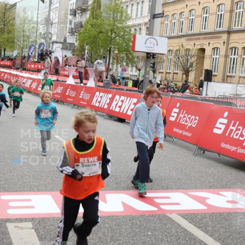 25.04.2026 - Das Zehntel Strokosch-Dieckow http://msf.ph/oto/9629935 25.04.2026 11:07:02 Ziel 5191, 5607, 5620, 5623, 5639, 5640, 6621, 7068, 7083, 7353, 7354, 7415, 7418, 7460, 7816, 7871 meine-sportfotos.de