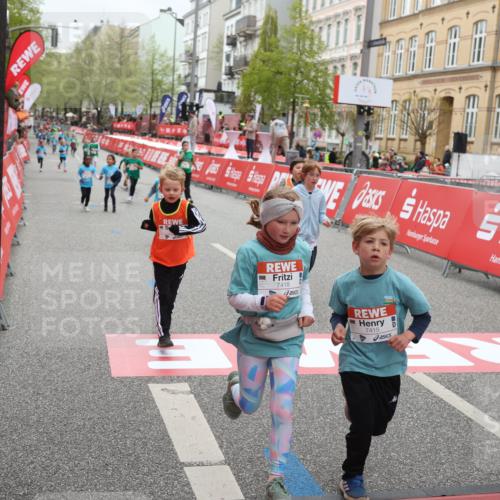 25.04.2026 - Das Zehntel Strokosch-Dieckow http://msf.ph/oto/9629969 25.04.2026 11:07:01 Ziel 5010, 5191, 5607, 5620, 5623, 5640, 6626, 7068, 7083, 7353, 7354, 7415, 7418, 7454, 7460, 7816, 7871 meine-sportfotos.de