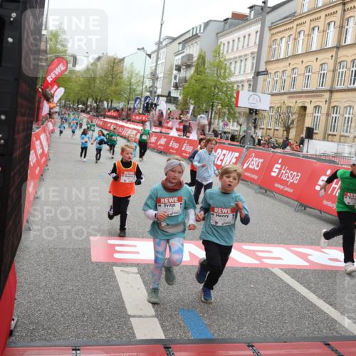 25.04.2026 - Das Zehntel Strokosch-Dieckow http://msf.ph/oto/9629973 25.04.2026 11:07:01 Ziel 5010, 5191, 5607, 5620, 5623, 5640, 6626, 7068, 7083, 7353, 7354, 7415, 7418, 7454, 7460, 7816, 7871 meine-sportfotos.de