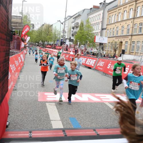 25.04.2026 - Das Zehntel Strokosch-Dieckow http://msf.ph/oto/9629986 25.04.2026 11:07:01 Ziel 5010, 5191, 5607, 5620, 5623, 5640, 6626, 7068, 7083, 7353, 7354, 7415, 7418, 7454, 7460, 7816, 7871 meine-sportfotos.de