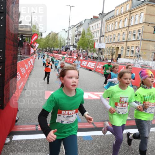 25.04.2026 - Das Zehntel Strokosch-Dieckow http://msf.ph/oto/9629994 25.04.2026 11:07:01 Ziel 5010, 5191, 5607, 5620, 5623, 5640, 6626, 7068, 7083, 7353, 7354, 7415, 7418, 7454, 7460, 7816, 7871 meine-sportfotos.de