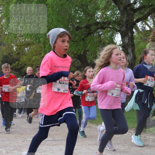 25.04.2026 - Das Zehntel Zöllner http://msf.ph/oto/9630000 25.04.2026 11:42:14 Laufen 10087, 250, 11216, 11250 meine-sportfotos.de