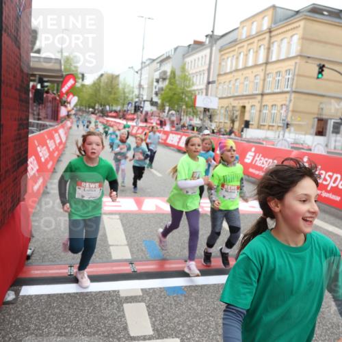 25.04.2026 - Das Zehntel Strokosch-Dieckow http://msf.ph/oto/9630017 25.04.2026 11:07:00 Ziel 5010, 5191, 5607, 5620, 5623, 5640, 6626, 7068, 7083, 7353, 7415, 7418, 7454, 7460, 7816, 7871 meine-sportfotos.de