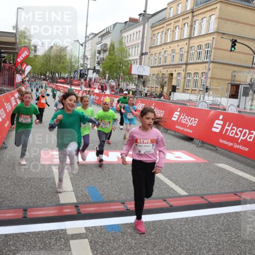25.04.2026 - Das Zehntel Strokosch-Dieckow http://msf.ph/oto/9630046 25.04.2026 11:06:59 Ziel 5010, 5191, 5607, 5618, 5620, 5622, 5623, 5640, 5642, 6002, 6626, 7068, 7083, 7415, 7418, 7454, 7460, 7816, 7871 meine-sportfotos.de
