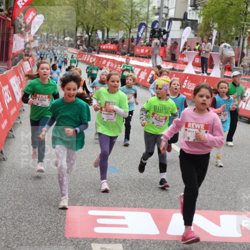 25.04.2026 - Das Zehntel Strokosch-Dieckow http://msf.ph/oto/9630062 25.04.2026 11:06:59 Ziel 5010, 5191, 5607, 5618, 5620, 5622, 5623, 5640, 5642, 6002, 6626, 7068, 7083, 7415, 7418, 7454, 7460, 7816, 7871 meine-sportfotos.de