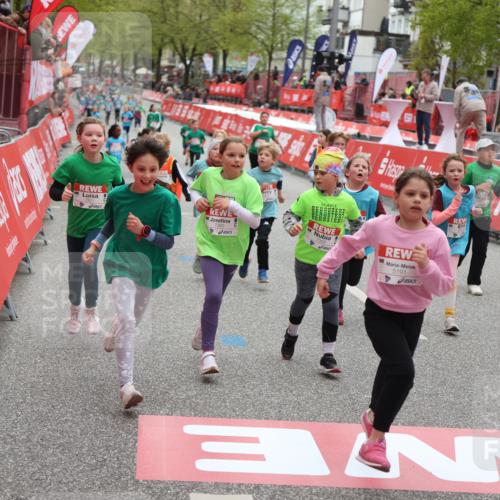 25.04.2026 - Das Zehntel Strokosch-Dieckow http://msf.ph/oto/9630065 25.04.2026 11:06:59 Ziel 5010, 5191, 5607, 5618, 5620, 5622, 5623, 5640, 5642, 6002, 6626, 7068, 7083, 7415, 7418, 7454, 7460, 7816, 7871 meine-sportfotos.de