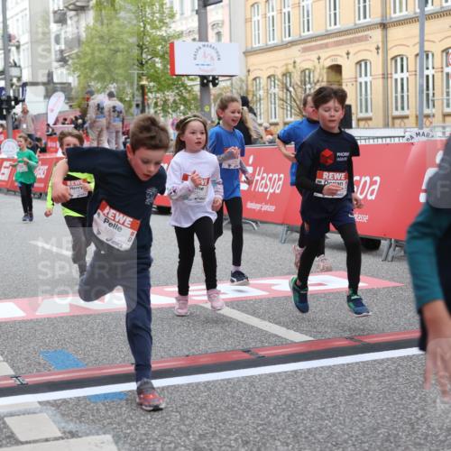 25.04.2026 - Das Zehntel Strokosch-Dieckow http://msf.ph/oto/9630069 25.04.2026 09:02:49 Ziel 1007, 1012, 1425, 1435, 1813, 2139, 2143, 2198, 2228, 2235, 2375, 2448, 2847, 3061, 3072, 3681, 3787, 3819, 3820 meine-sportfotos.de
