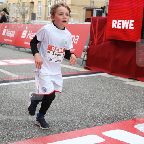 25.04.2026 - Das Zehntel Strokosch-Dieckow http://msf.ph/oto/9630076 25.04.2026 09:02:53 Ziel 1232, 1425, 1435, 1813, 2139, 2143, 2198, 2388, 2448, 3061, 3072, 3650, 3681, 3694, 3786, 3793, 3794 meine-sportfotos.de