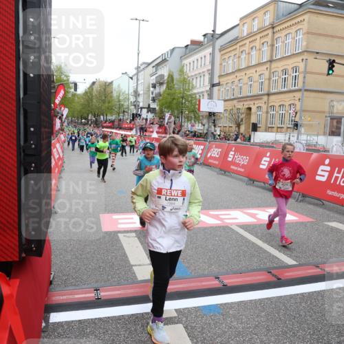 25.04.2026 - Das Zehntel Strokosch-Dieckow http://msf.ph/oto/9630078 25.04.2026 11:04:24 Ziel 5052, 5053, 5630, 5945, 5948, 5971, 6567, 6887, 7064, 7087, 7117, 7237, 7269, 7600, 7609, 7979, 7980, 7994 meine-sportfotos.de