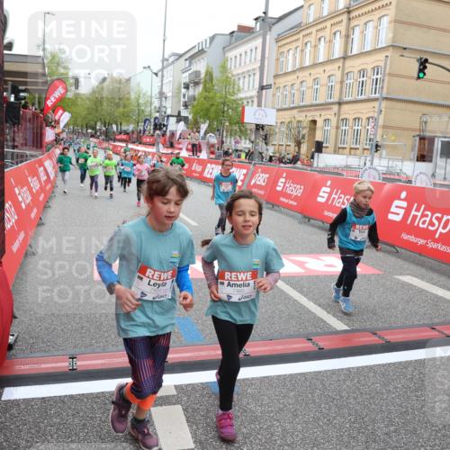 25.04.2026 - Das Zehntel Strokosch-Dieckow http://msf.ph/oto/9630080 25.04.2026 11:06:56 Ziel 5010, 5618, 5622, 5623, 5637, 5640, 5642, 6002, 6626, 7454, 7460, 7580, 7614 meine-sportfotos.de