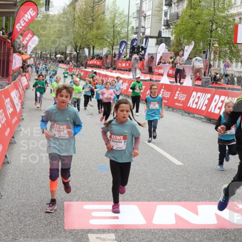 25.04.2026 - Das Zehntel Strokosch-Dieckow http://msf.ph/oto/9630100 25.04.2026 11:06:55 Ziel 5010, 5618, 5622, 5623, 5637, 5642, 6002, 6626, 7454, 7460, 7580, 7614 meine-sportfotos.de
