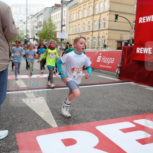 25.04.2026 - Das Zehntel Strokosch-Dieckow http://msf.ph/oto/9630103 25.04.2026 09:02:54 Ziel 1232, 1337, 1343, 1716, 1813, 2003, 2139, 2143, 2198, 2388, 2448, 2457, 3061, 3072, 3650, 3681, 3694, 3786, 3793, 3794 meine-sportfotos.de