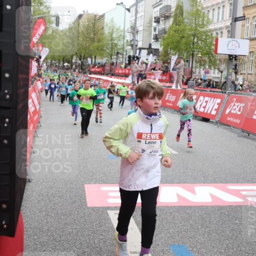 25.04.2026 - Das Zehntel Strokosch-Dieckow http://msf.ph/oto/9630106 25.04.2026 11:04:24 Ziel 5052, 5053, 5630, 5945, 5948, 5971, 6567, 6887, 7064, 7087, 7117, 7237, 7269, 7600, 7609, 7979, 7980, 7994 meine-sportfotos.de