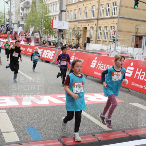 25.04.2026 - Das Zehntel Strokosch-Dieckow http://msf.ph/oto/9630114 25.04.2026 11:06:54 Ziel 5010, 5618, 5622, 5623, 5637, 5642, 6002, 6626, 7454, 7460, 7580, 7614 meine-sportfotos.de