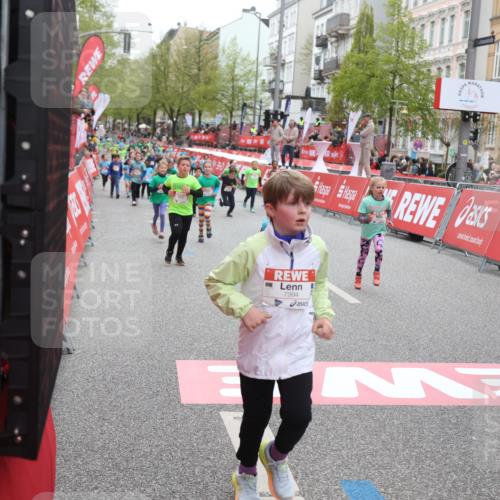 25.04.2026 - Das Zehntel Strokosch-Dieckow http://msf.ph/oto/9630135 25.04.2026 11:04:24 Ziel 5052, 5053, 5630, 5945, 5948, 5971, 6567, 6887, 7064, 7087, 7117, 7237, 7269, 7600, 7609, 7979, 7980, 7994 meine-sportfotos.de