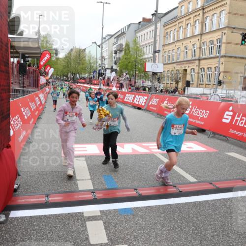 25.04.2026 - Das Zehntel Strokosch-Dieckow http://msf.ph/oto/9630147 25.04.2026 11:06:51 Ziel 5618, 5622, 5637, 5642, 6002, 7580, 7614, 7894, 7902 meine-sportfotos.de