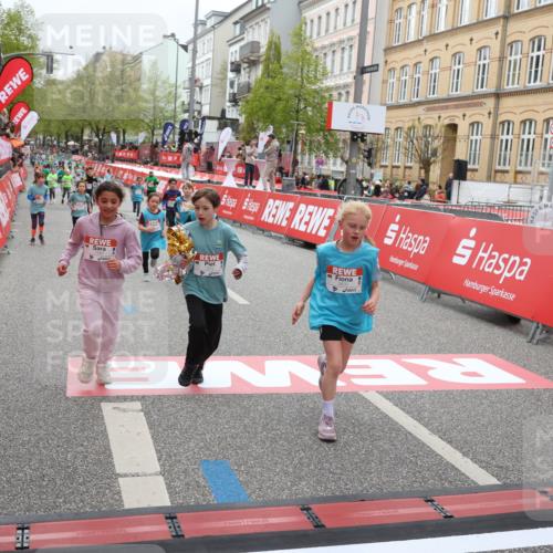 25.04.2026 - Das Zehntel Strokosch-Dieckow http://msf.ph/oto/9630157 25.04.2026 11:06:50 Ziel 5637, 5843, 5845, 6985, 7580, 7614, 7892, 7894, 7902 meine-sportfotos.de