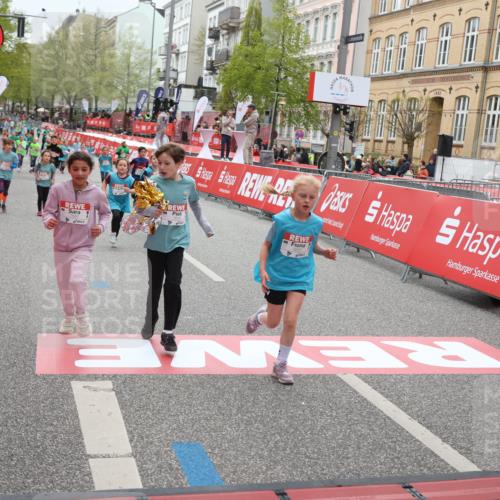 25.04.2026 - Das Zehntel Strokosch-Dieckow http://msf.ph/oto/9630158 25.04.2026 11:06:50 Ziel 5637, 5843, 5845, 6985, 7580, 7614, 7892, 7894, 7902 meine-sportfotos.de