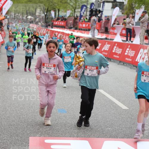 25.04.2026 - Das Zehntel Strokosch-Dieckow http://msf.ph/oto/9630167 25.04.2026 11:06:50 Ziel 5637, 5843, 5845, 6985, 7580, 7614, 7892, 7894, 7902 meine-sportfotos.de