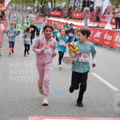 25.04.2026 - Das Zehntel Strokosch-Dieckow http://msf.ph/oto/9630171 25.04.2026 11:06:50 Ziel 5637, 5843, 5845, 6985, 7580, 7614, 7892, 7894, 7902 meine-sportfotos.de