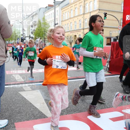 25.04.2026 - Das Zehntel Strokosch-Dieckow http://msf.ph/oto/9630175 25.04.2026 09:02:57 Ziel 1232, 1337, 1343, 1716, 2003, 2388, 2457, 2595, 3434, 3435, 3647, 3649, 3650, 3694, 3747, 3786, 3793, 3794, 3941, 3982 meine-sportfotos.de