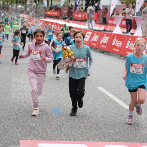 25.04.2026 - Das Zehntel Strokosch-Dieckow http://msf.ph/oto/9630176 25.04.2026 11:06:49 Ziel 5637, 5843, 5845, 6985, 7580, 7614, 7892, 7894, 7902 meine-sportfotos.de