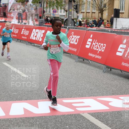 25.04.2026 - Das Zehntel Strokosch-Dieckow http://msf.ph/oto/9630181 25.04.2026 11:06:48 Ziel 5843, 5845, 6985, 7892, 7894, 7902 meine-sportfotos.de
