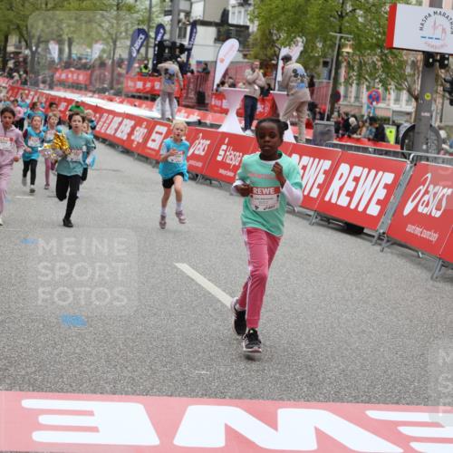25.04.2026 - Das Zehntel Strokosch-Dieckow http://msf.ph/oto/9630186 25.04.2026 11:06:47 Ziel 5843, 5845, 6985, 7892, 7894, 7902 meine-sportfotos.de