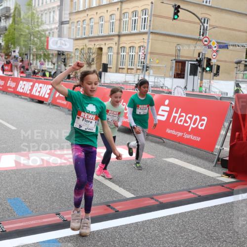25.04.2026 - Das Zehntel Strokosch-Dieckow http://msf.ph/oto/9630198 25.04.2026 11:06:46 Ziel 5139, 5843, 5845, 6985, 7892, 7894, 7902 meine-sportfotos.de