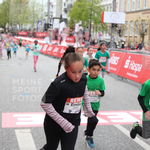 25.04.2026 - Das Zehntel Strokosch-Dieckow http://msf.ph/oto/9630210 25.04.2026 11:06:44 Ziel 5139, 5843, 5845, 6985, 7892, 7894, 7902 meine-sportfotos.de