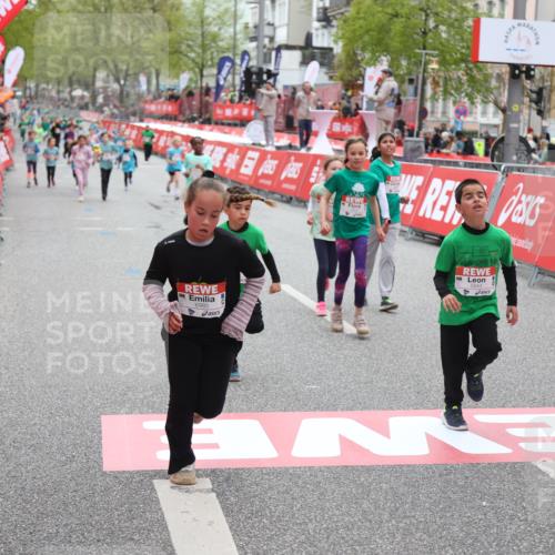 25.04.2026 - Das Zehntel Strokosch-Dieckow http://msf.ph/oto/9630222 25.04.2026 11:06:44 Ziel 5139, 5843, 5845, 6985, 7892, 7894, 7902 meine-sportfotos.de