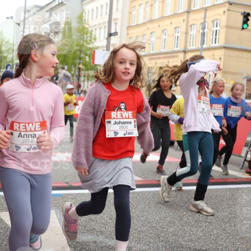 25.04.2026 - Das Zehntel Strokosch-Dieckow http://msf.ph/oto/9630255 25.04.2026 09:03:03 Ziel 1478, 1805, 2127, 2135, 2504, 2518, 2595, 2600, 2665, 2713, 2736, 2926, 3153, 3310, 3399, 3434, 3435, 3633, 3638, 3639, 3643, 3645, 3647, 3649, 3747, 3774, 3941, 3981, 3982 meine-sportfotos.de