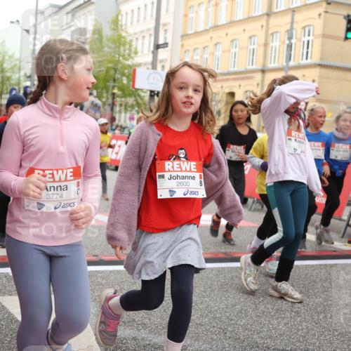 25.04.2026 - Das Zehntel Strokosch-Dieckow http://msf.ph/oto/9630259 25.04.2026 09:03:03 Ziel 1478, 1805, 2127, 2135, 2504, 2518, 2595, 2600, 2665, 2713, 2736, 2926, 3153, 3310, 3399, 3434, 3435, 3633, 3638, 3639, 3643, 3645, 3647, 3649, 3747, 3774, 3941, 3981, 3982 meine-sportfotos.de