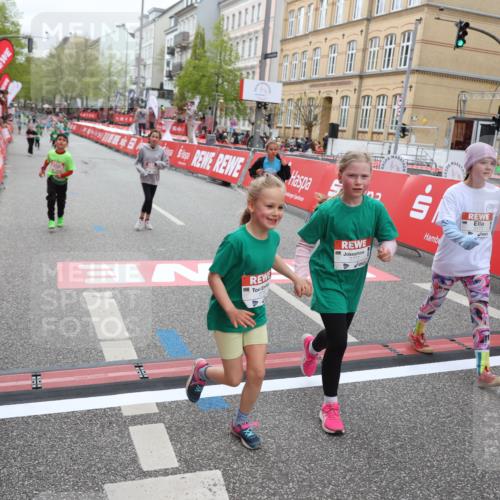 25.04.2026 - Das Zehntel Strokosch-Dieckow http://msf.ph/oto/9630261 25.04.2026 11:06:34 Ziel 5172, 6241, 6480, 6481, 6934, 7217, 7281, 7774, 7777, 18087 meine-sportfotos.de
