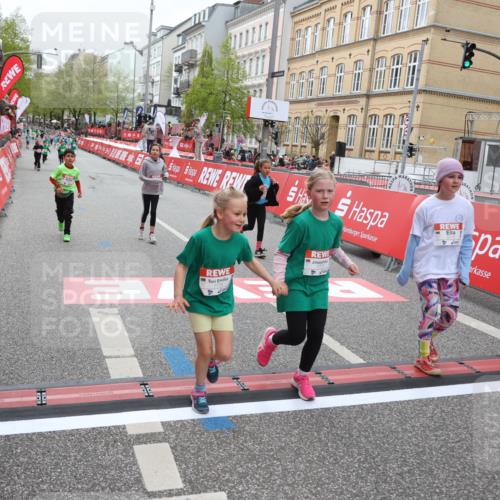 25.04.2026 - Das Zehntel Strokosch-Dieckow http://msf.ph/oto/9630265 25.04.2026 11:06:34 Ziel 5172, 6241, 6480, 6481, 6934, 7217, 7281, 7774, 7777, 18087 meine-sportfotos.de