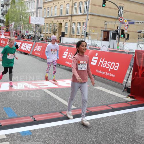 25.04.2026 - Das Zehntel Strokosch-Dieckow http://msf.ph/oto/9630275 25.04.2026 11:06:33 Ziel 5172, 6195, 6241, 6480, 6481, 6739, 6765, 7217, 7774, 7777 meine-sportfotos.de