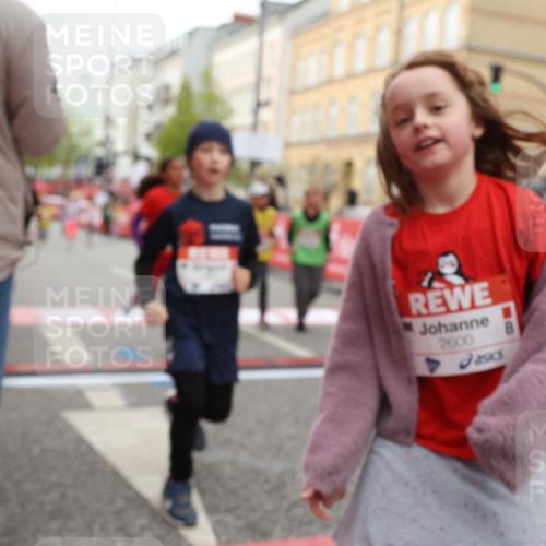 25.04.2026 - Das Zehntel Strokosch-Dieckow http://msf.ph/oto/9630287 25.04.2026 09:03:04 Ziel 1478, 1805, 2127, 2135, 2220, 2504, 2518, 2595, 2600, 2665, 2713, 2736, 2926, 3153, 3310, 3399, 3435, 3633, 3638, 3639, 3643, 3645, 3647, 3649, 3774, 3941, 3981, 3982 meine-sportfotos.de