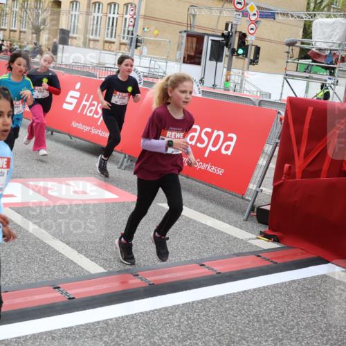 25.04.2026 - Das Zehntel Strokosch-Dieckow http://msf.ph/oto/9630313 25.04.2026 11:06:26 Ziel 6195, 6197, 6480, 6481, 6587, 6739, 6765, 6773, 6801, 7215, 7216, 7416, 7645 meine-sportfotos.de