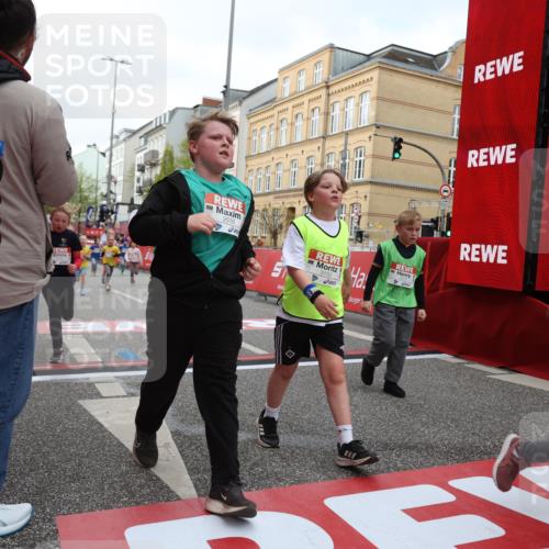 25.04.2026 - Das Zehntel Strokosch-Dieckow http://msf.ph/oto/9630317 25.04.2026 09:03:06 Ziel 1478, 1620, 1805, 2127, 2135, 2220, 2227, 2504, 2518, 2600, 2665, 2702, 2704, 2713, 2736, 2926, 3153, 3310, 3399, 3633, 3638, 3639, 3643, 3645, 3774, 3981 meine-sportfotos.de