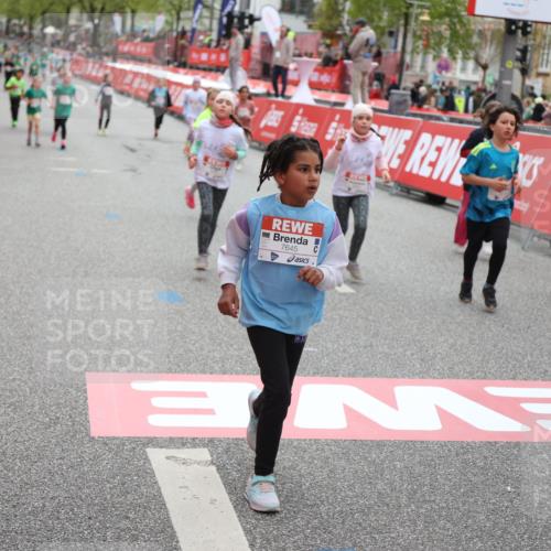 25.04.2026 - Das Zehntel Strokosch-Dieckow http://msf.ph/oto/9630323 25.04.2026 11:06:25 Ziel 6195, 6197, 6587, 6739, 6765, 6773, 6801, 7215, 7216, 7416, 7645 meine-sportfotos.de