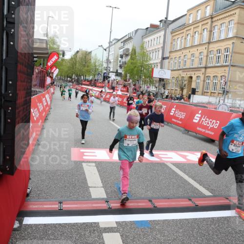 25.04.2026 - Das Zehntel Strokosch-Dieckow http://msf.ph/oto/9630324 25.04.2026 11:06:24 Ziel 5875, 6197, 6587, 6773, 6801, 7215, 7216, 7416, 7645 meine-sportfotos.de